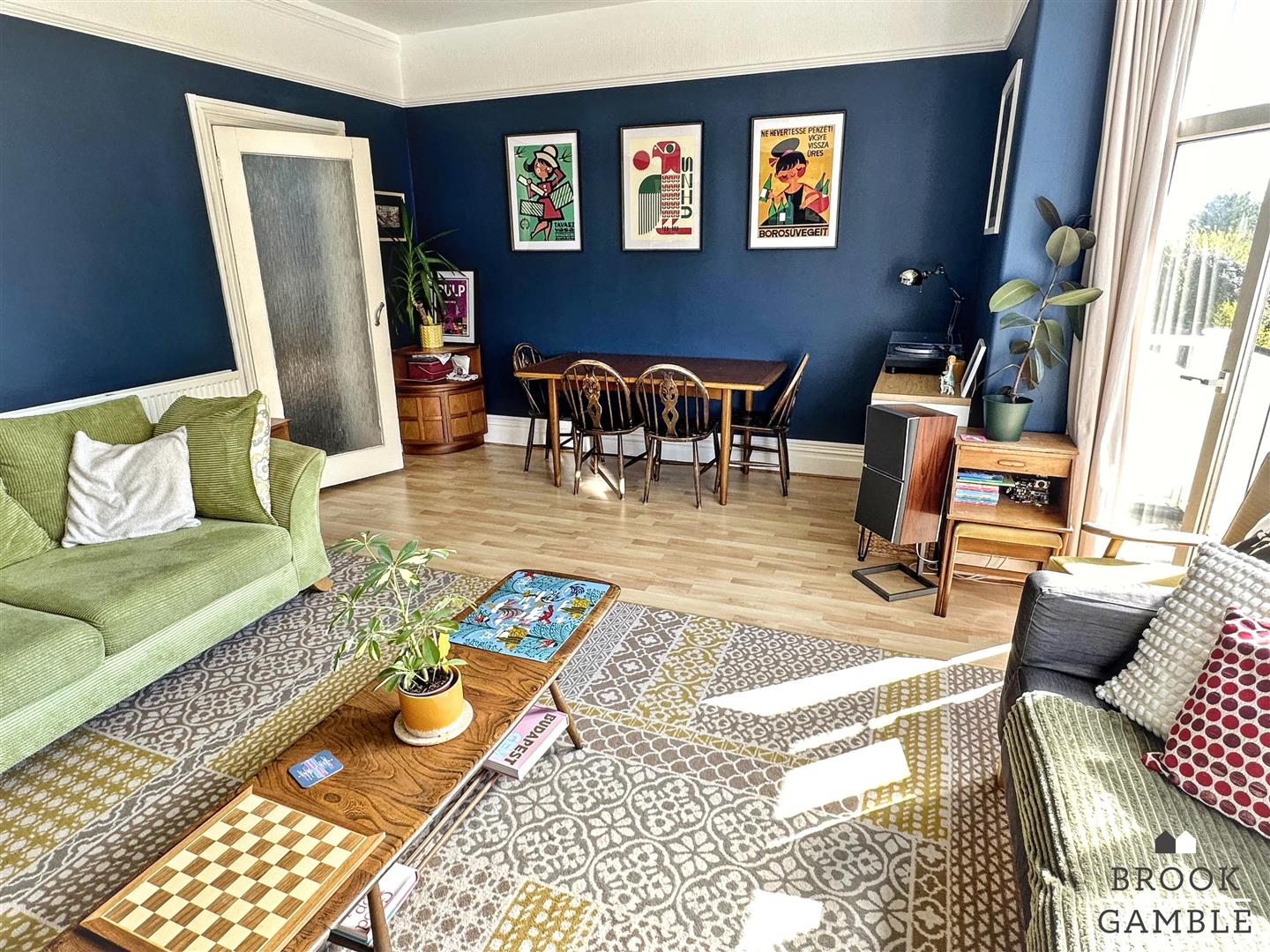 3 Bedroom Maisonette. Vicarage Road in Eastbourne,  19